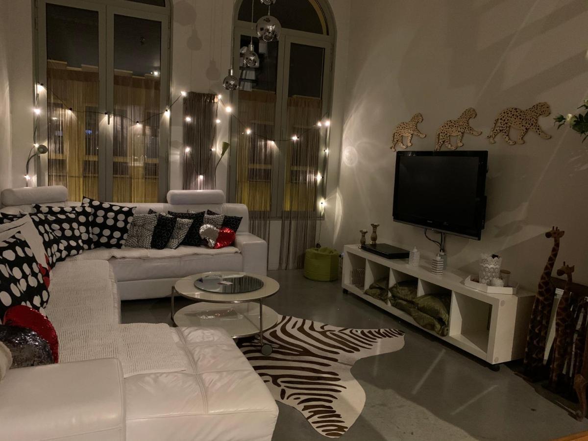 Appartamento Wellness Loft With Sauna, Jacuzzi, Roof Terrace & Amazing View Anversa Esterno foto