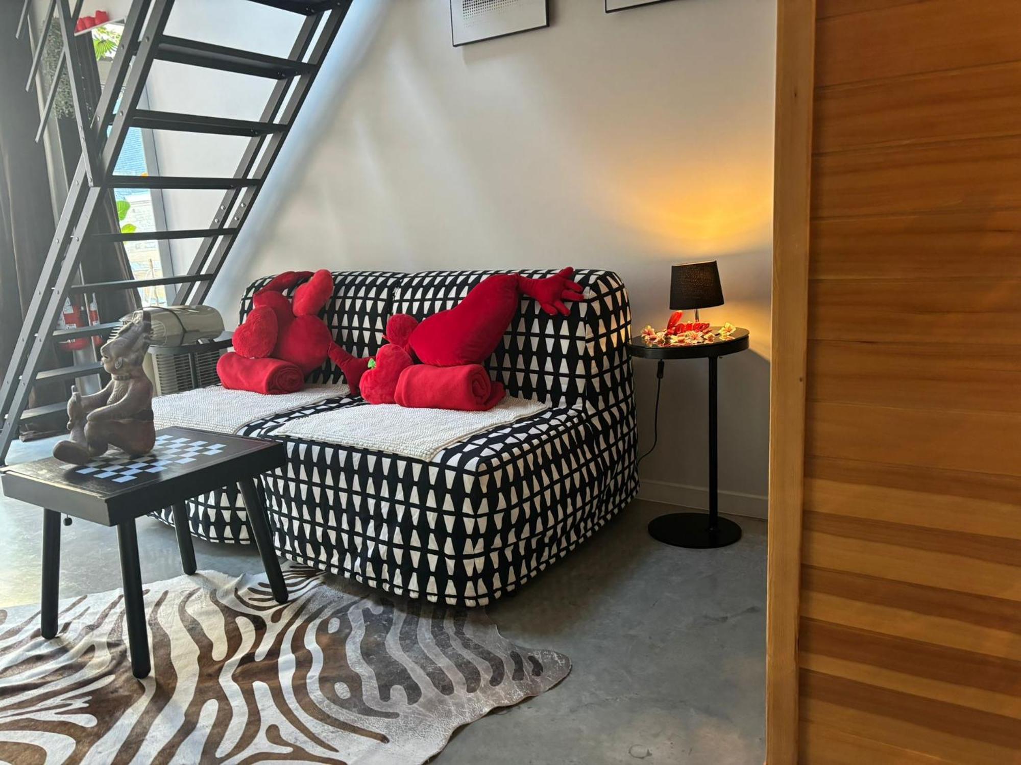 Appartamento Wellness Loft With Sauna, Jacuzzi, Roof Terrace & Amazing View Anversa Esterno foto